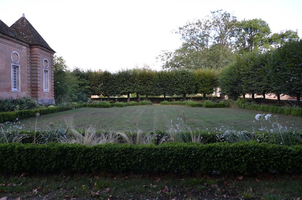 Le Pavillon De L'Orangerie Marigny (Allier) Exterior foto